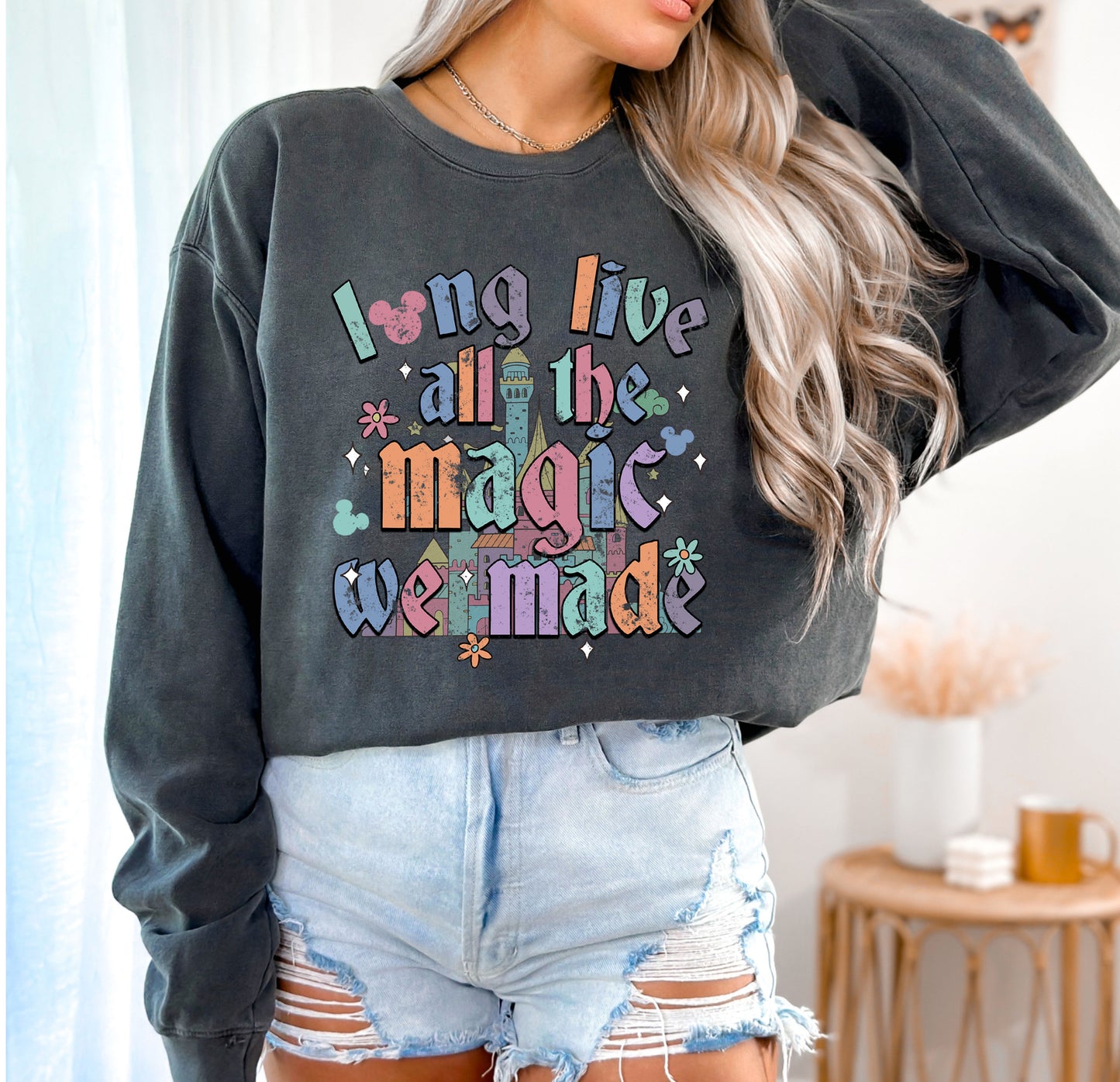 ALL THE MEMORIES MADE- Crewneck