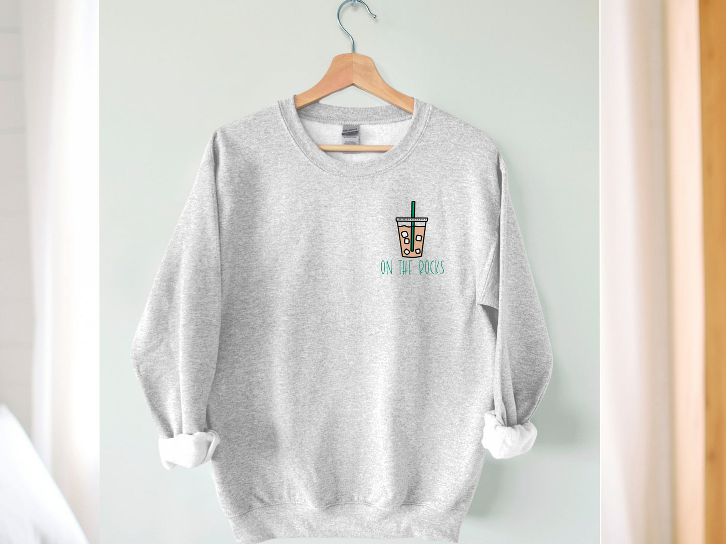 ON THE ROCKS Crewneck