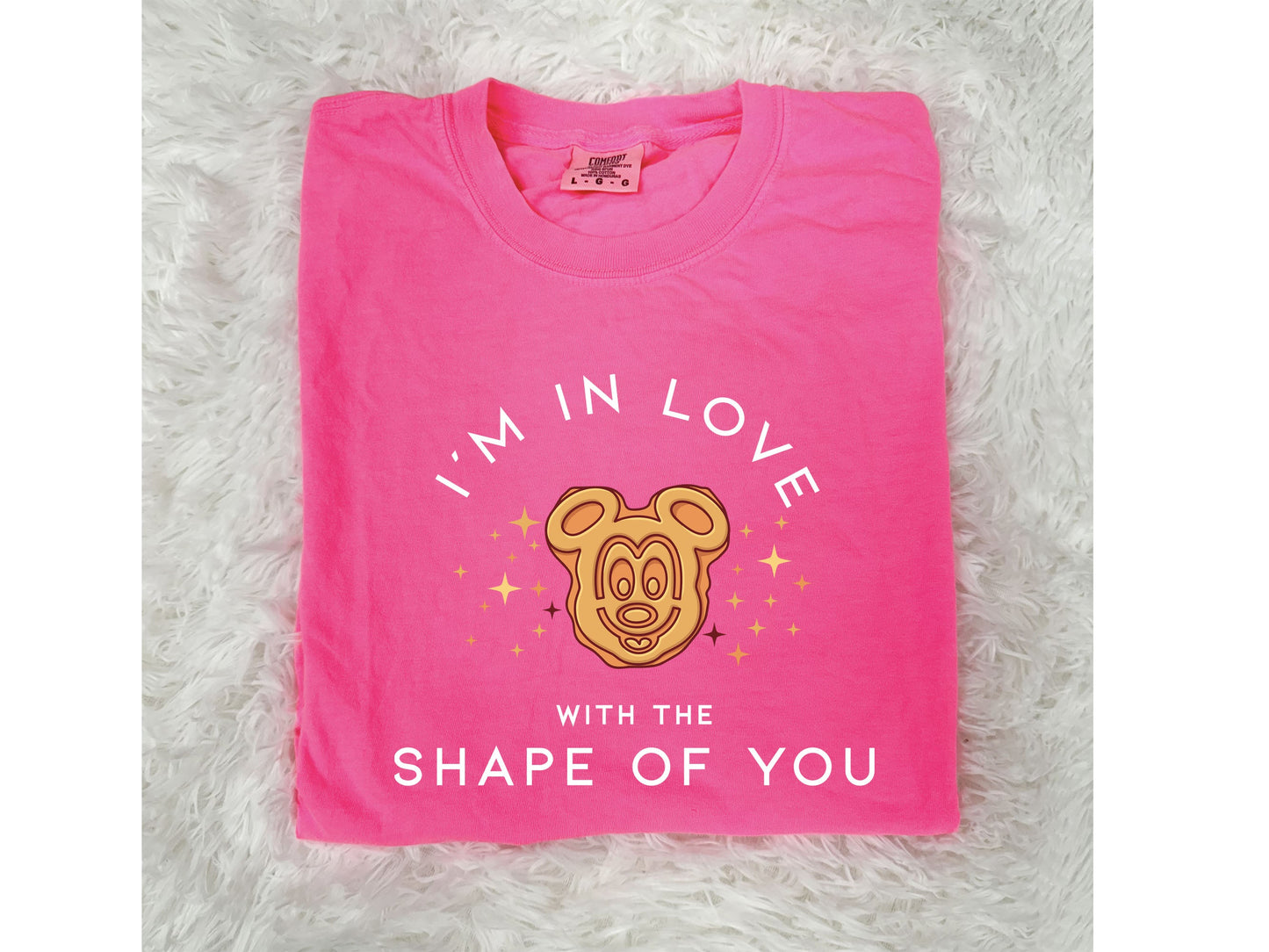 I'M IN ♡ WITH THE SHAPE OF YOU TEE